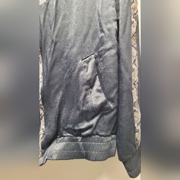 Zara TRF Satin Zip Up Jacket Black Snakeskin Size Medium. Collared - Picture 2 of 6